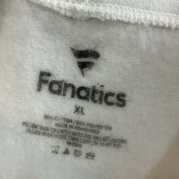 Oregon Ducks Fanatics White Hoodie - Picture 3 of 4